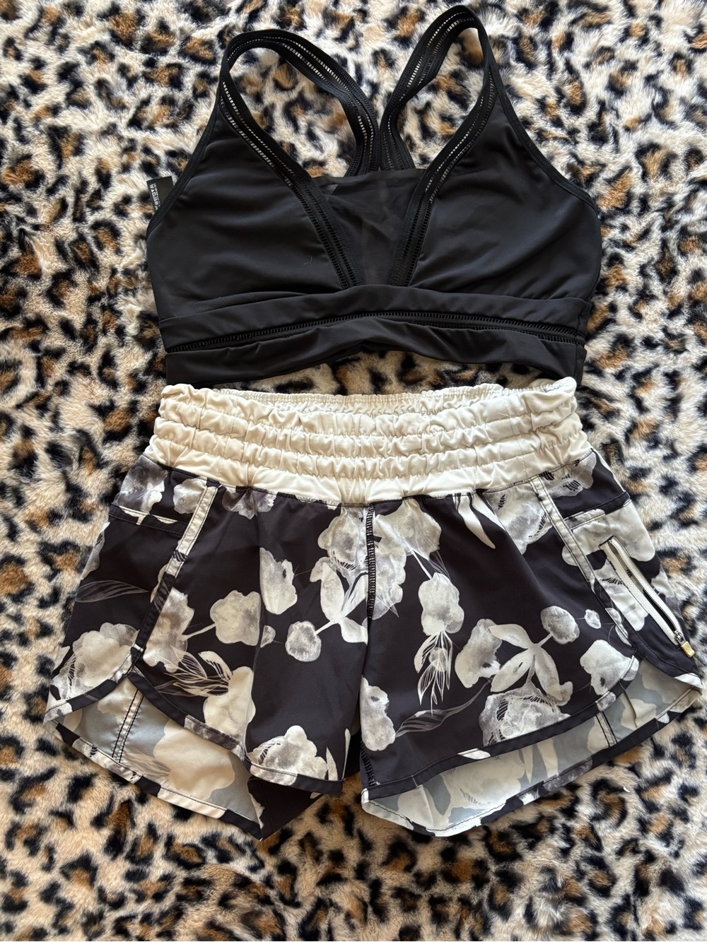 Lululemon Black & White Floral Women’s Athletic Shorts